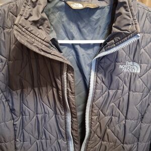 The North Face Size S/P Quilted Puffer Jacket - Blue